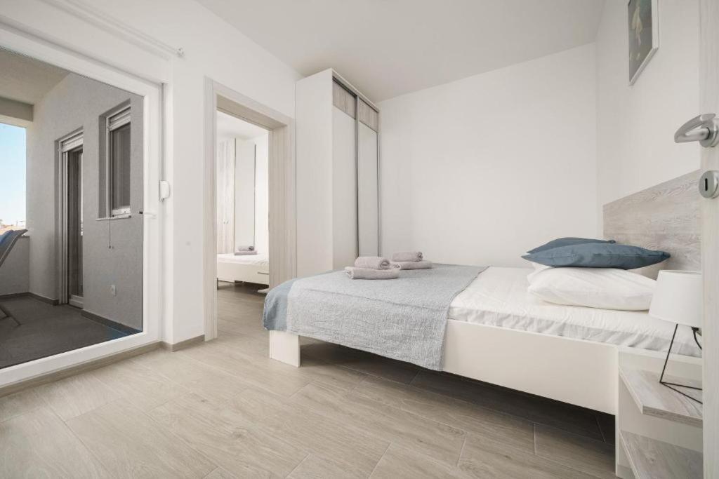 Apartment Stefanio Vodice Bagian luar foto