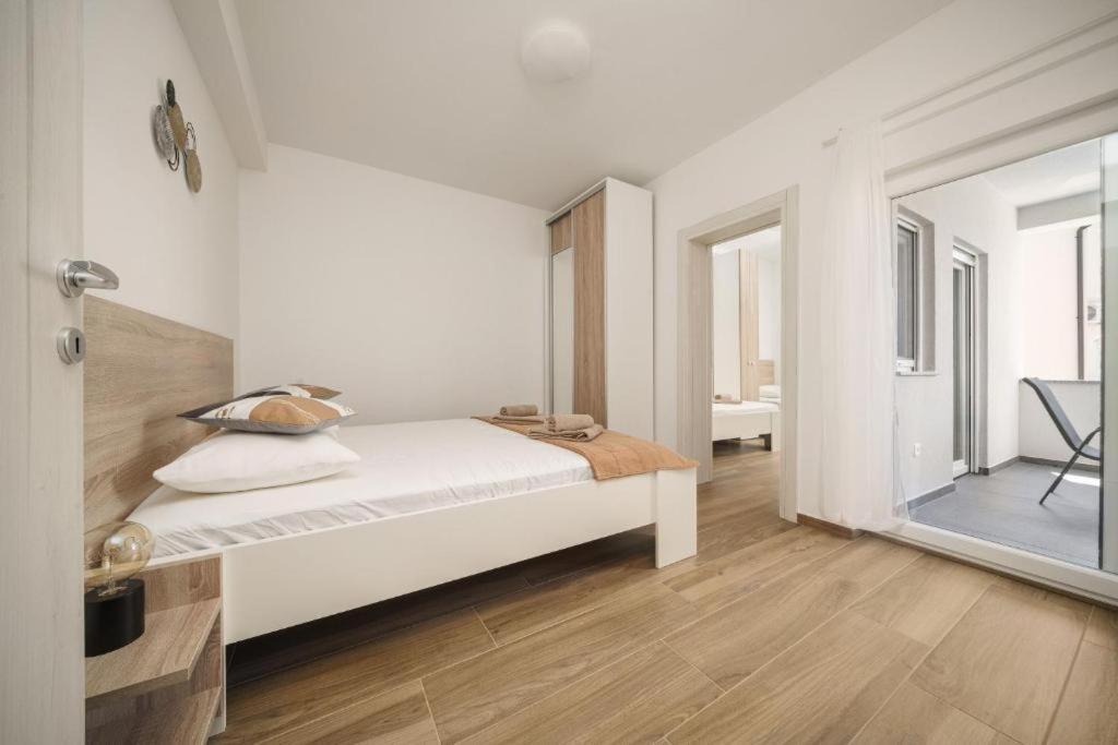 Apartment Stefanio Vodice Bagian luar foto