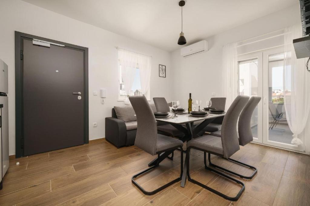 Apartment Stefanio Vodice Bagian luar foto