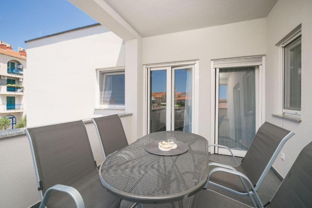 Apartment Stefanio Vodice Bagian luar foto